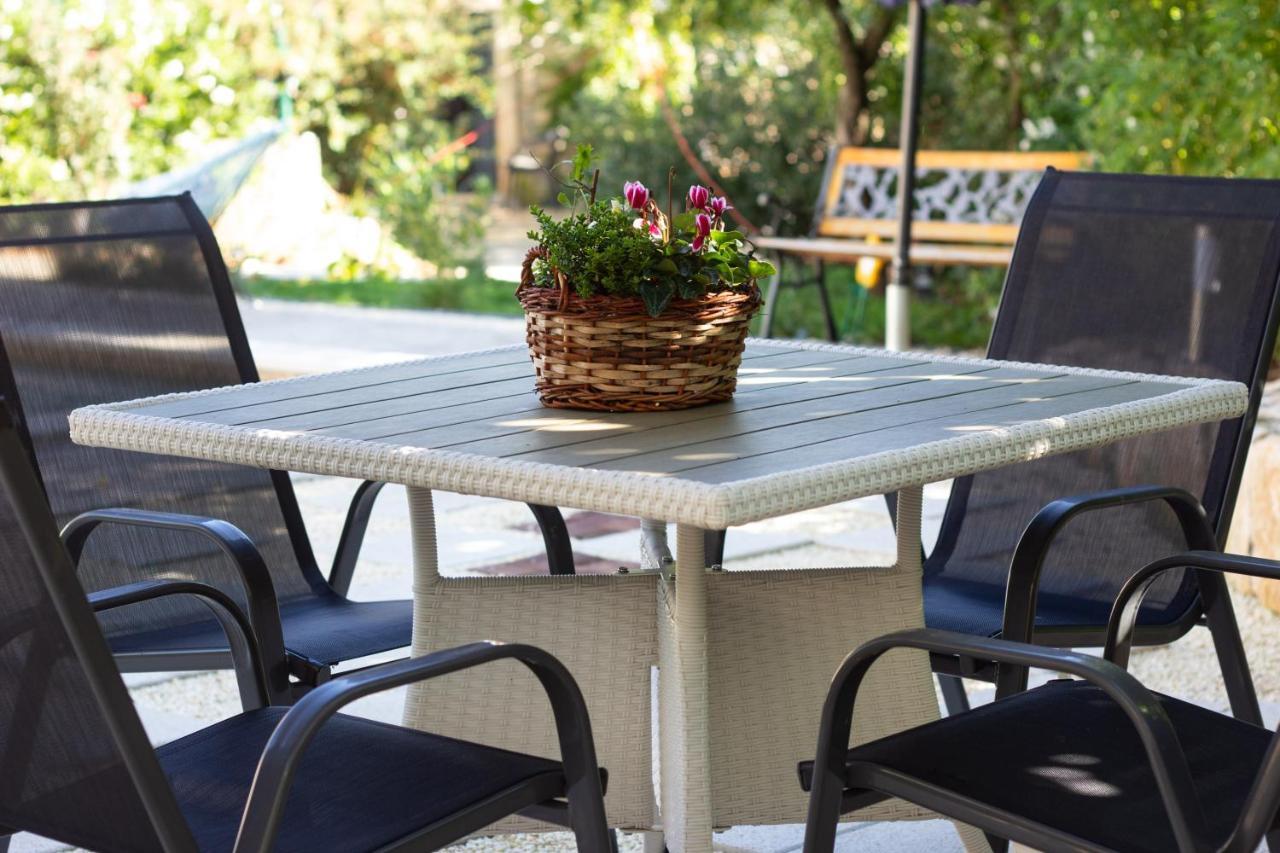 Eti And Mia Holiday Apartments Muntić 외부 사진